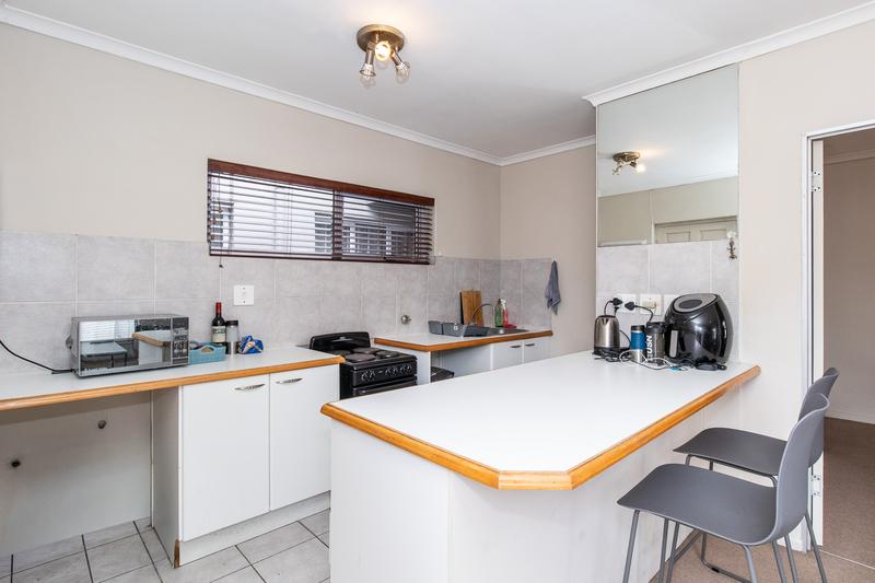 1 Bedroom Property for Sale in Claremont Western Cape